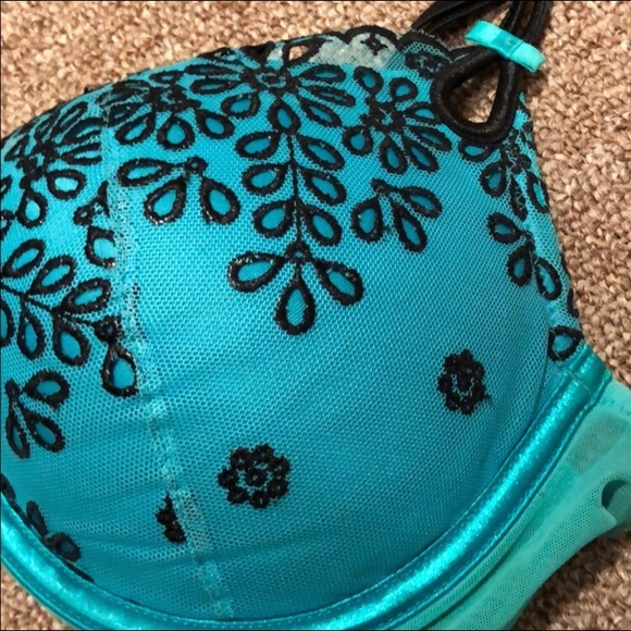 🔷 Victoria’s Secret mesh push up bra - Picture 3 of 5